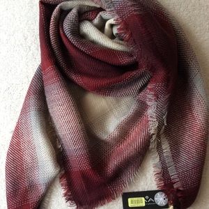 ❤️BEAUTIFUL BLANKET SCARF - GREAT GIFT❤️